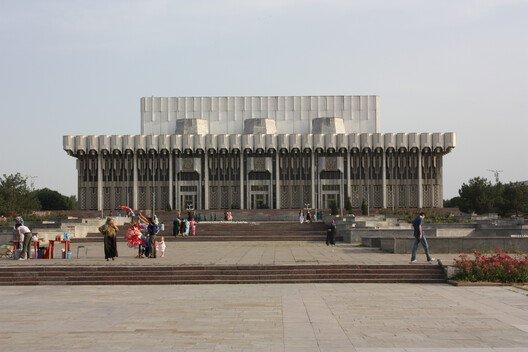 a estetica do poder modernismo sovietico e tradicao uzbeque no palace of peoples friendship em tashkent 1